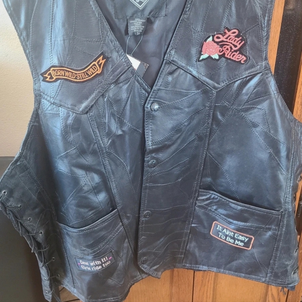 Diamond Plate Leather Lady Vest 5Xl